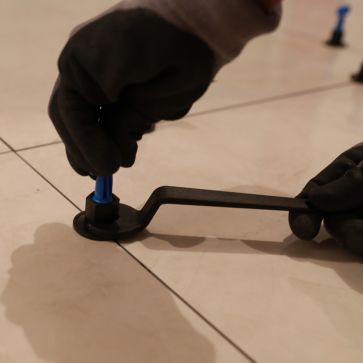 (2-17mm) WALL LEVELLING SPACERS 100PCS